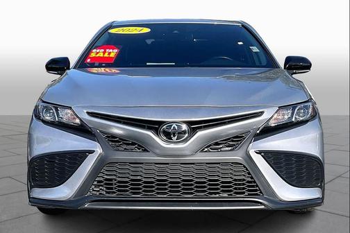 Celestial Silver Metallic 2024 Toyota Camry SE