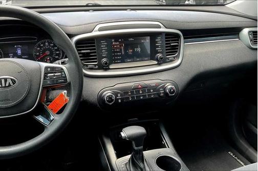 2019 Kia Sorento L
