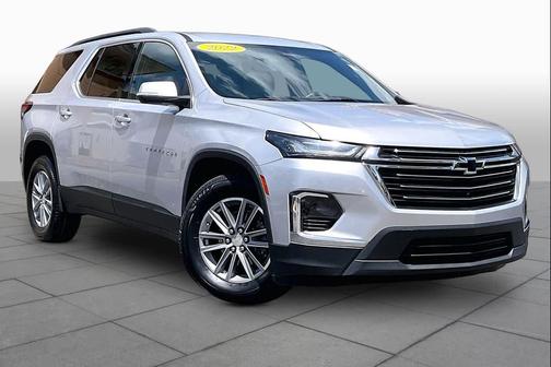 Silver Ice Metallic 2022 Chevrolet Traverse LT Cloth