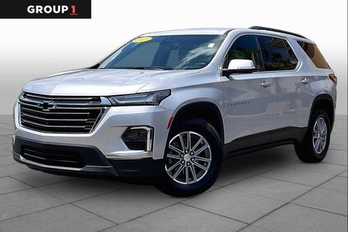 Silver Ice Metallic 2022 Chevrolet Traverse LT Cloth