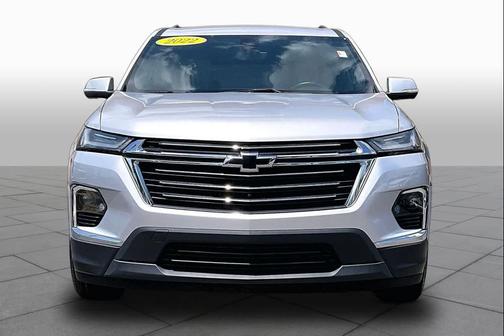 Silver Ice Metallic 2022 Chevrolet Traverse LT Cloth
