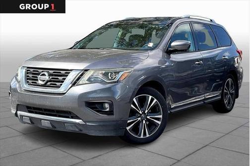 2017 Nissan Pathfinder Platinum