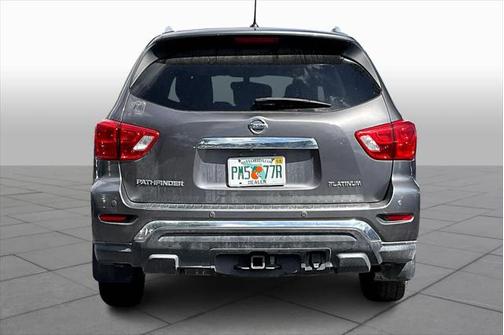 2017 Nissan Pathfinder Platinum