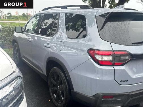 2025 Honda Pilot Black Edition