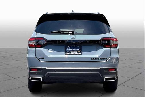 2025 Honda Pilot Black Edition