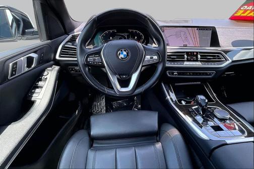 Mineral White Metallic 2019 BMW X5 xDrive40i