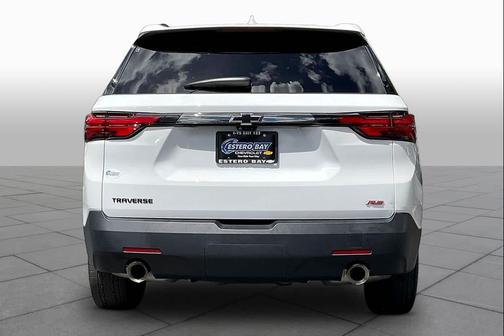 Summit White 2023 Chevrolet Traverse RS