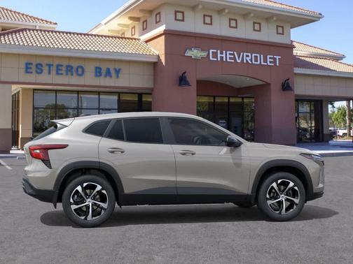 White Sands 2026 Chevrolet Trax FWD 1RS