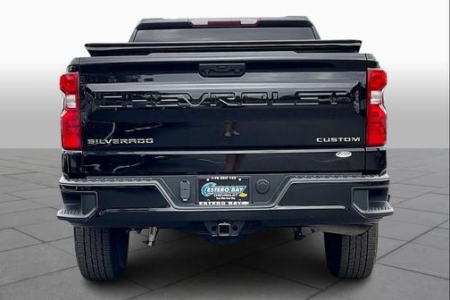 2022 Chevrolet Silverado 1500 Custom Trail Boss