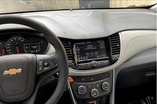 2022 Chevrolet Trax LS