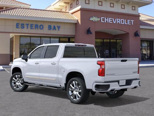 Polar White Tricoat 2026 Chevrolet Silverado 1500 High Country