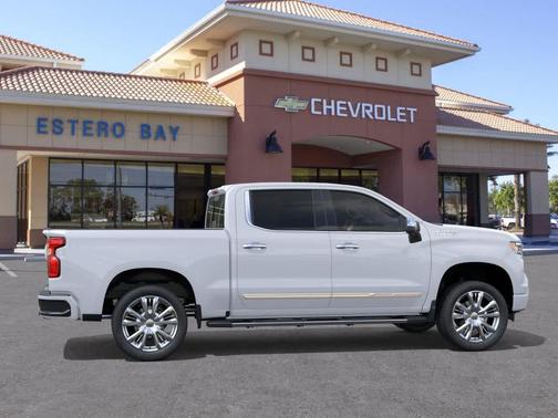 Polar White Tricoat 2026 Chevrolet Silverado 1500 High Country