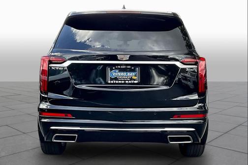 Black 2022 Cadillac XT6 Premium Luxury FWD