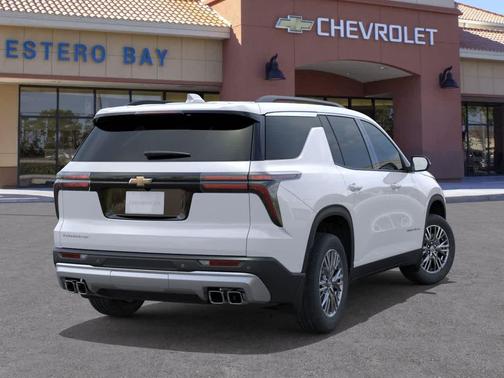 Summit White 2026 Chevrolet Traverse LT