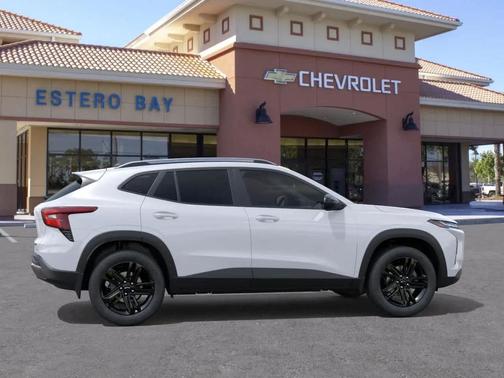 White 2026 Chevrolet Trax FWD ACTIV