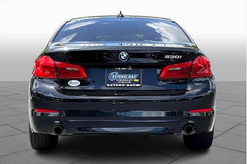 2018 BMW 530 530i