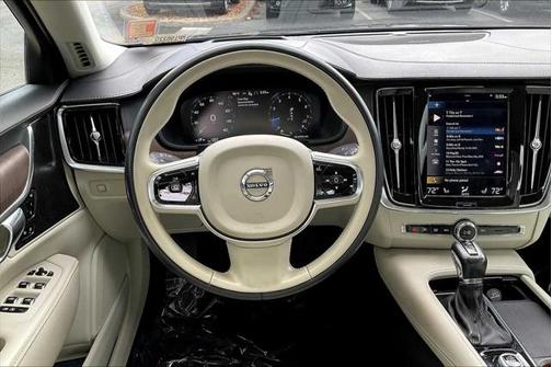 2021 Volvo S90 T6 Inscription