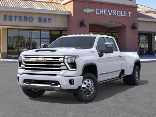 Polar White Tricoat 2026 Chevrolet Silverado 3500 High Country