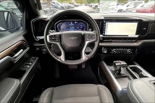 White 2022 Chevrolet Silverado 1500 RST