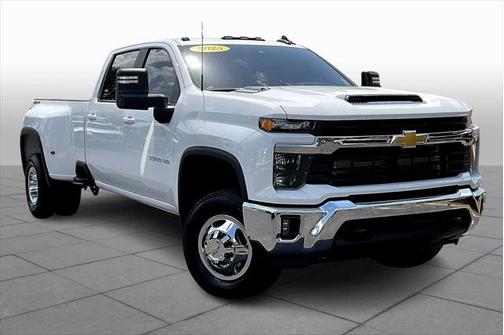2025 Chevrolet Silverado 3500 LT