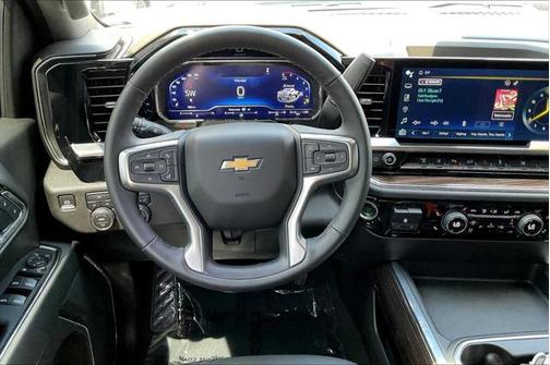 2025 Chevrolet Silverado 3500 LT