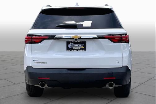 Summit White 2023 Chevrolet Traverse LT Cloth