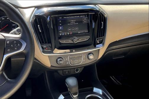 2022 Chevrolet Traverse LS