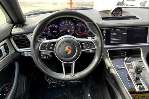 2020 Porsche Panamera 4