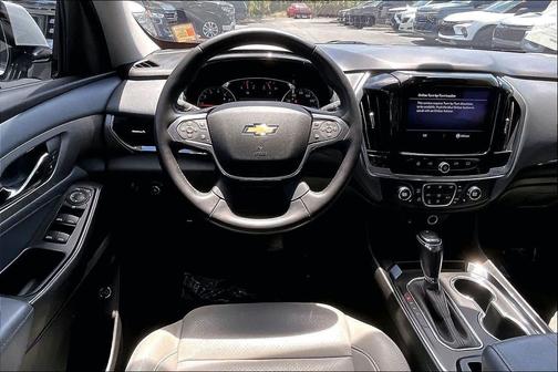 White 2020 Chevrolet Traverse LT Cloth