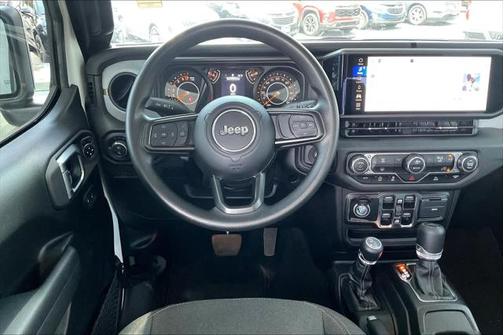 2025 Jeep Gladiator Nighthawk