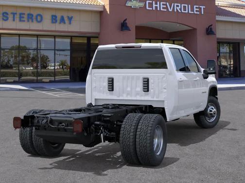 2026 Chevrolet Silverado 3500 WT