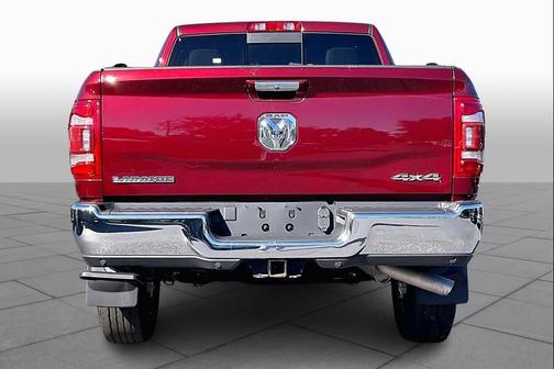 2022 RAM 2500 Laramie Crew Cab 4x4 6'4' Box