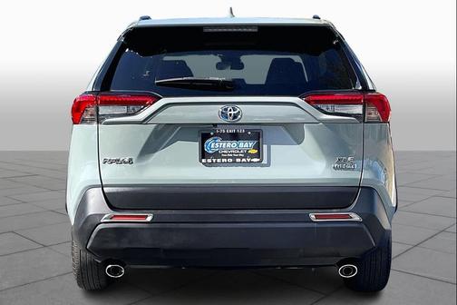 2022 Toyota RAV4 Hybrid XLE Premium