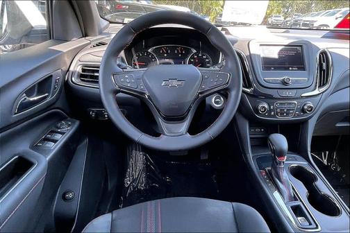 White 2023 Chevrolet Equinox FWD RS