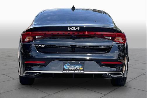 Black 2022 Kia K5 LXS