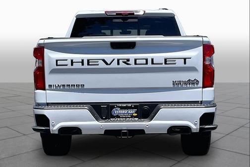Polar White Tricoat 2026 Chevrolet Silverado 1500 High Country