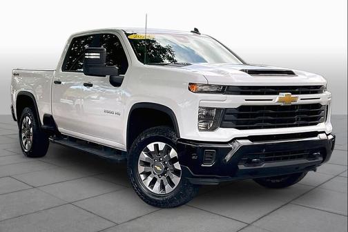 Summit White 2024 Chevrolet Silverado 2500 Custom