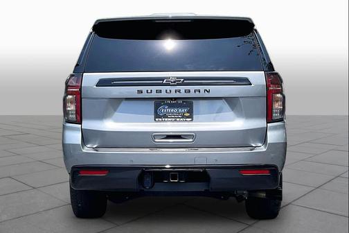 Gray 2023 Chevrolet Suburban 4WD Z71