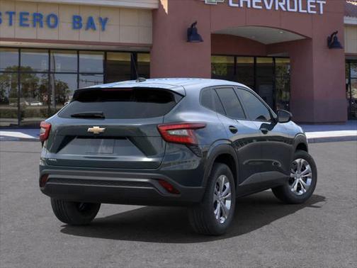 2025 Chevrolet Trax LS