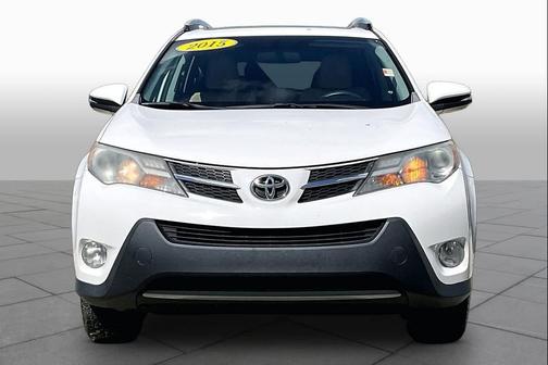 Super White 2015 Toyota RAV4 XLE