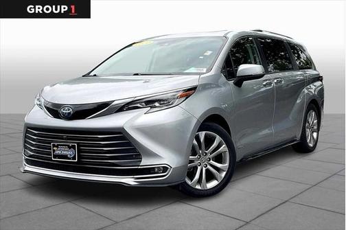 2021 Toyota Sienna Platinum 7 Passenger