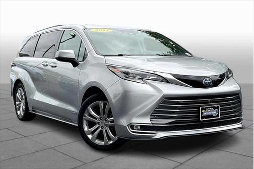 2021 Toyota Sienna Platinum 7 Passenger