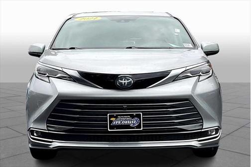 2021 Toyota Sienna Platinum 7 Passenger