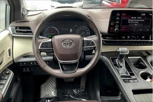 2021 Toyota Sienna Platinum 7 Passenger