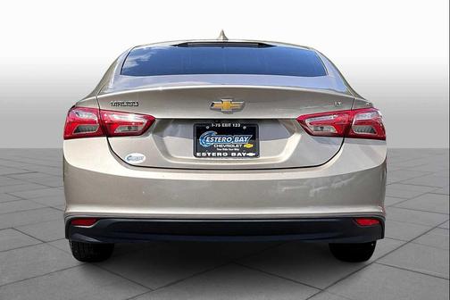 2022 Chevrolet Malibu FWD LT