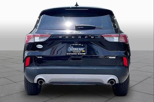 Black 2021 Ford Escape SE