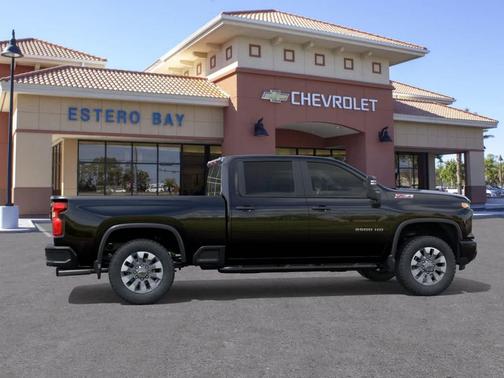 Black 2026 Chevrolet Silverado 2500 Custom