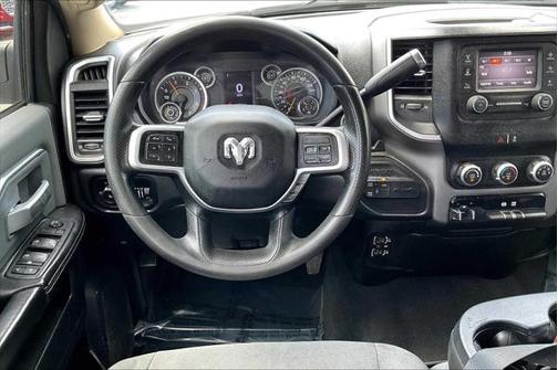 2020 RAM 2500 Big Horn Crew Cab 4X4 6'4' Box