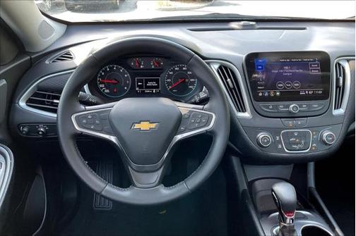 2022 Chevrolet Malibu FWD RS