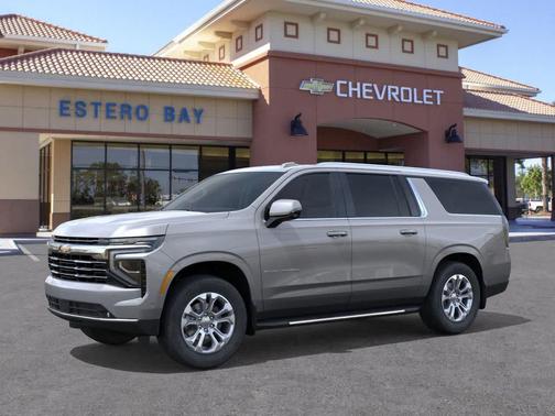 2025 Chevrolet Suburban LT